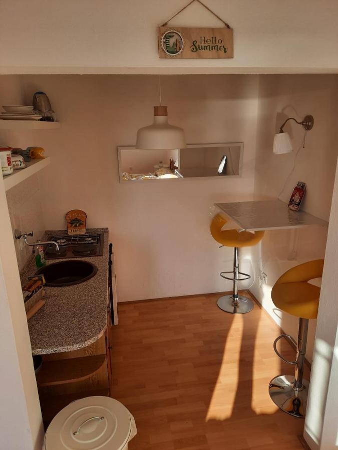 Studio-Appartements Emwey Trogir Exterior foto